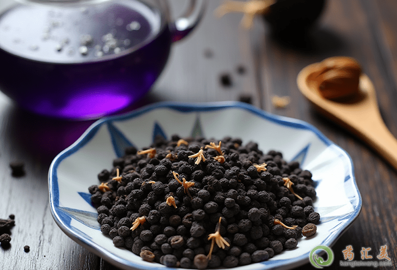 黑枸杞黃芪泡水的適宜人群 黑枸杞黃芪泡水的適宜人群